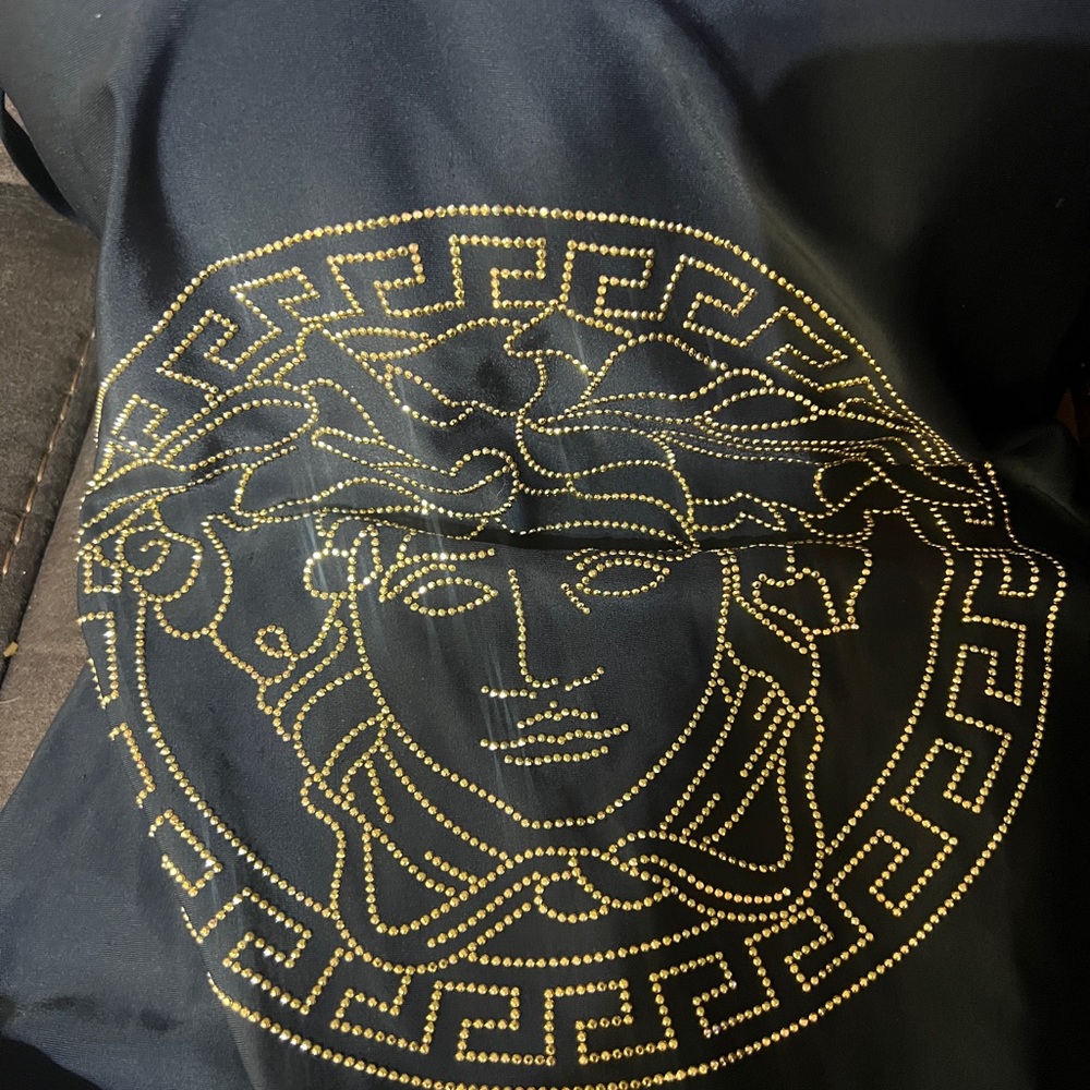 Versace - Picture 6 of 11